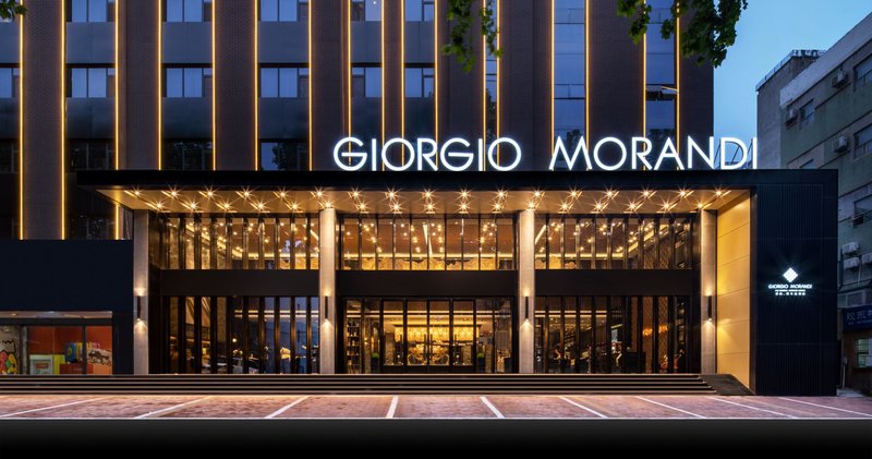 Giorgio Morandi Hotel Over view