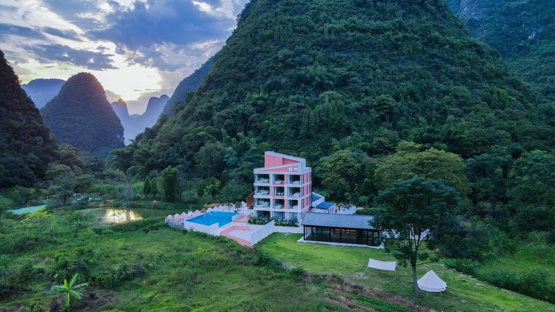 Yangshuo  Fairyland  Resort  Hotel Over view