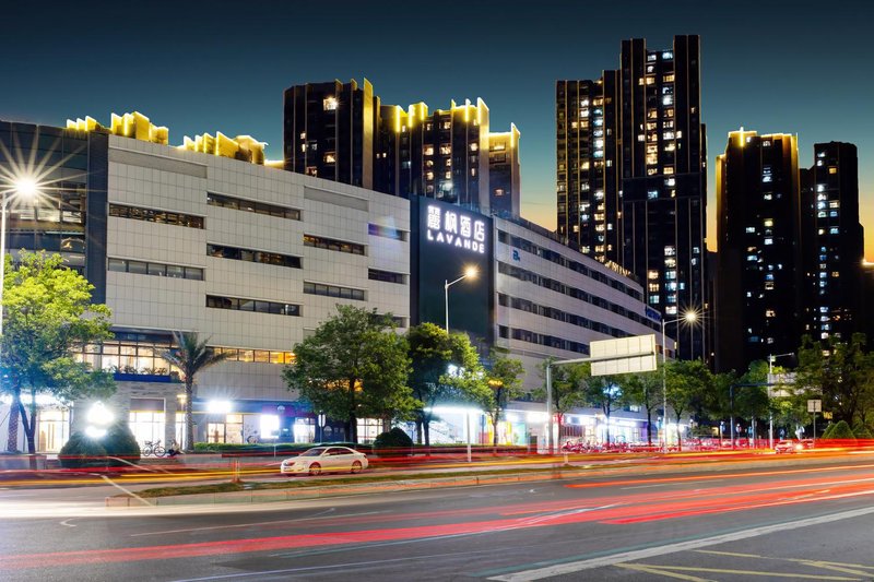 Lavande Hotel (Guangzhou Knowledge City Hetangxia subway station) over view