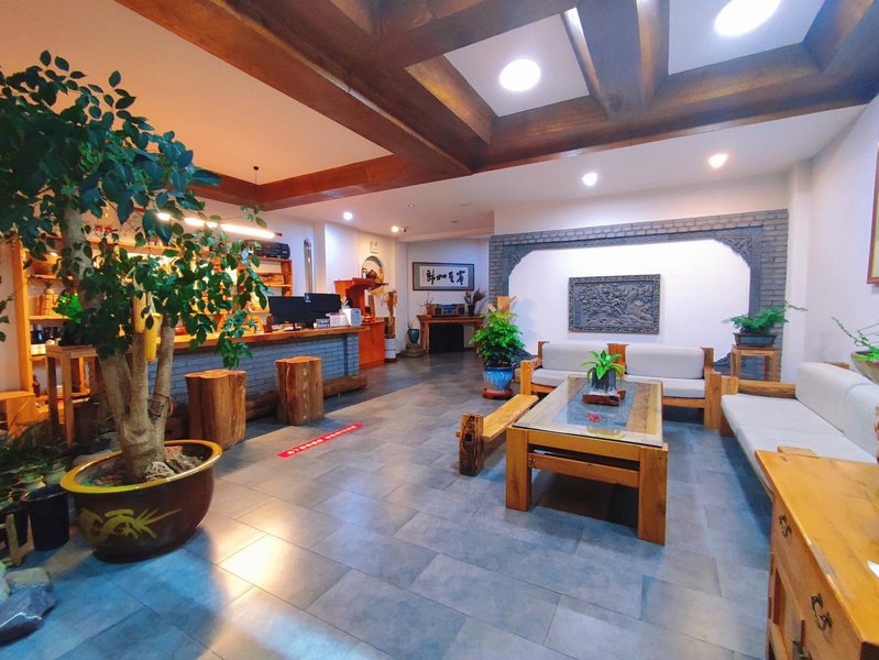 Yuanmuju Inn Lobby