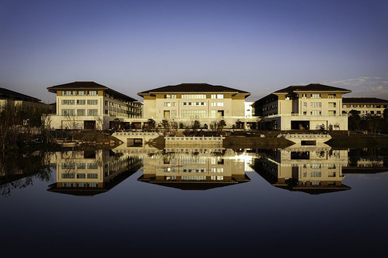 CHANGZHI BINHU CULTURAL AND TOURISM SERVICE CENTER over view