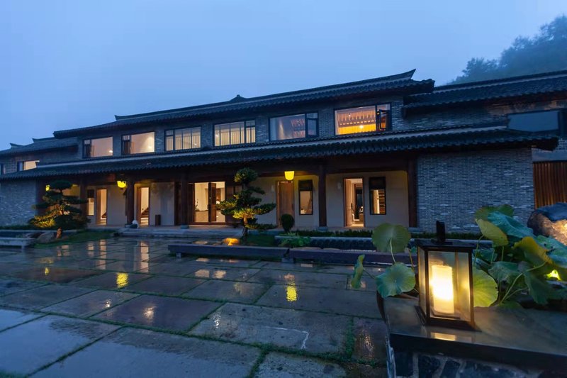 DAO YIN MOUNTAIN HOUSEOver view