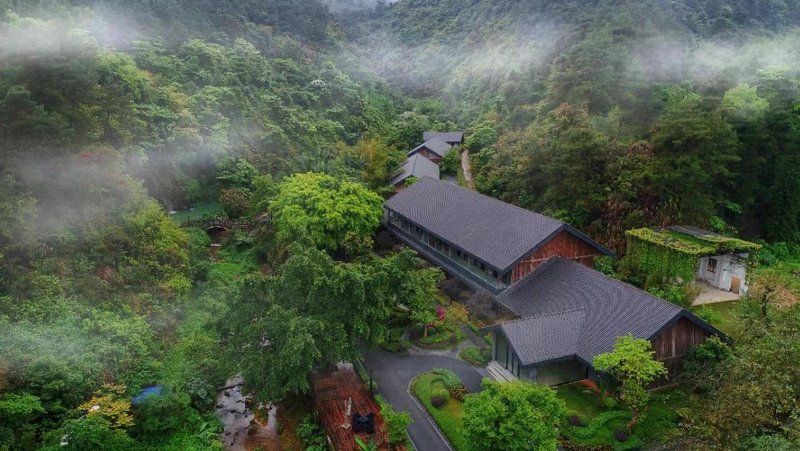 Panlong Valley Culture Hotel Over view