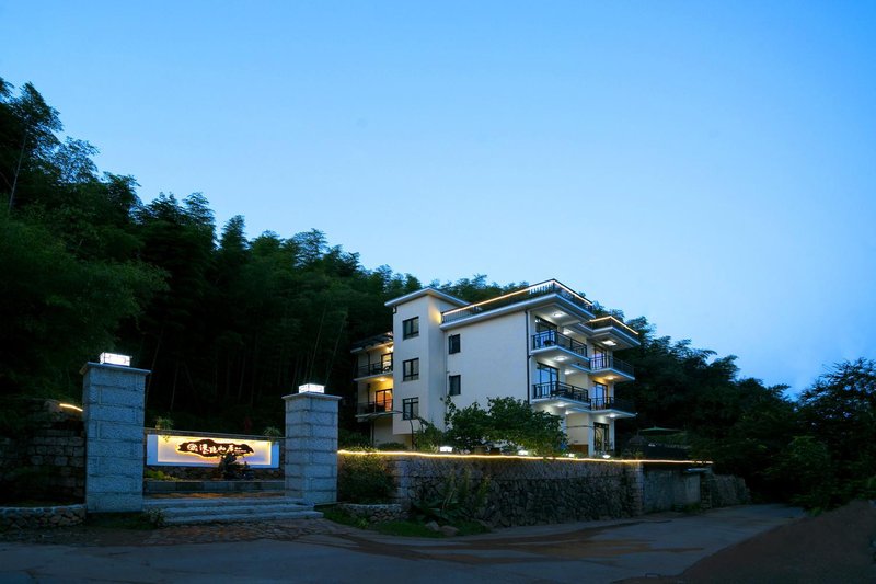 Manyin Mountain Residence Over view