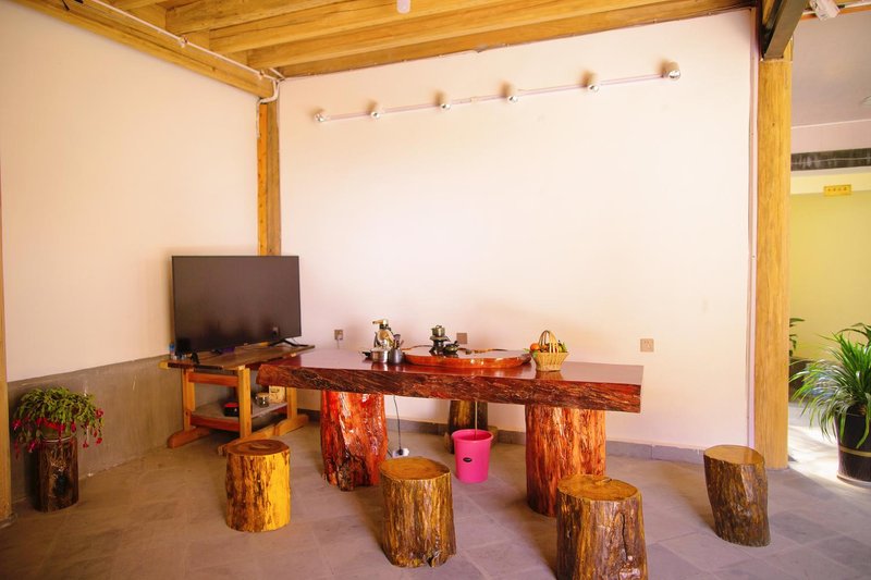 Tengchong chuandianyuan Inn Over view