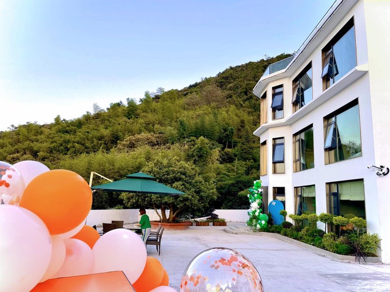 Moganshan Wangshan Wencha Guesthouse Over view