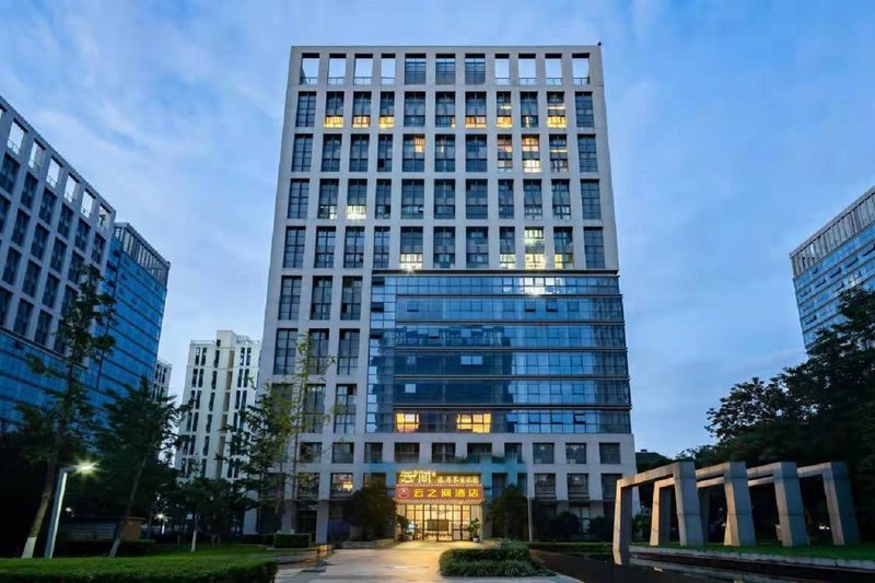 Yunjian Lvju Yangsheng Apartment Over view