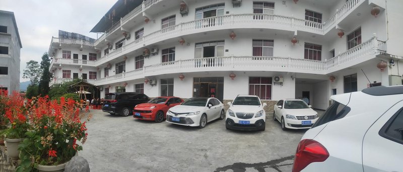 Enshi Star Resort HotelOver view