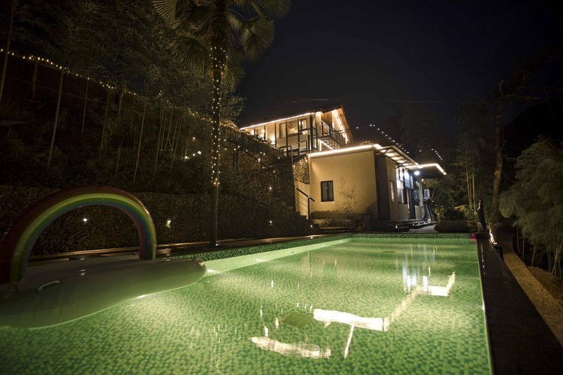 Tonglu Linyuxi Homestay Over view