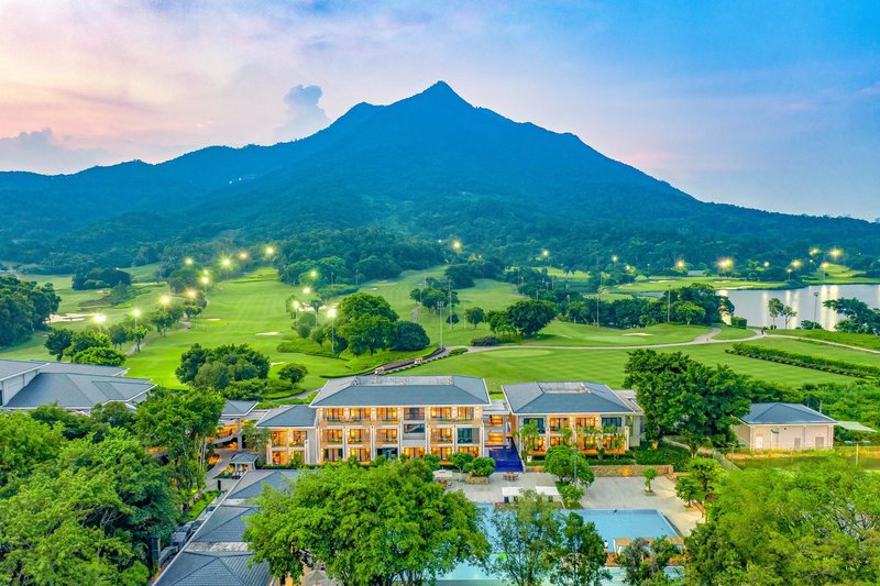 Long Island Golf & Private Resort Hotel Over view