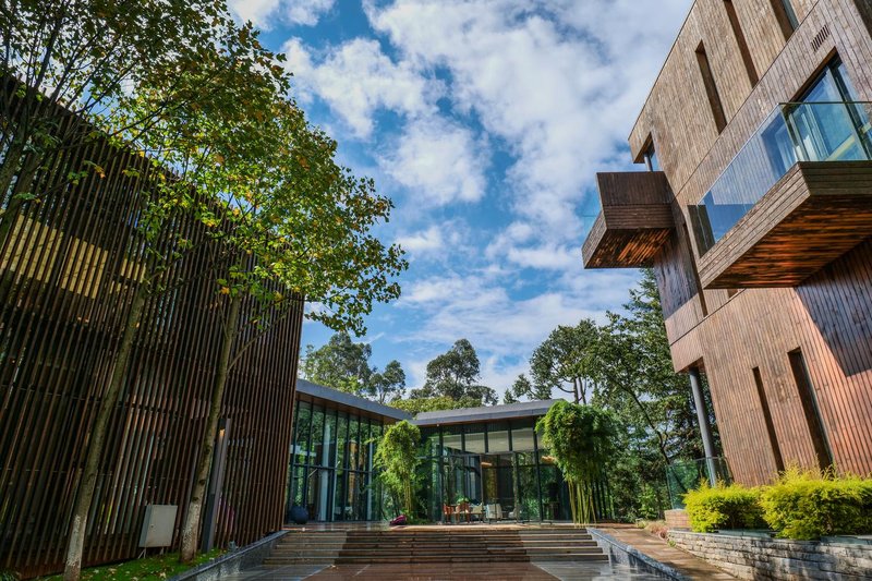 And nien Mid-Mountain Forest Hotel Over view