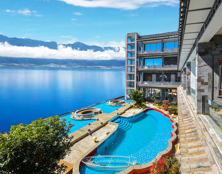 大理夕云海景假日酒店外景图