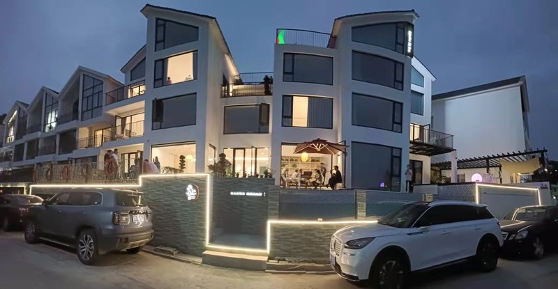 Xiangshan sea sunrise B & B Over view