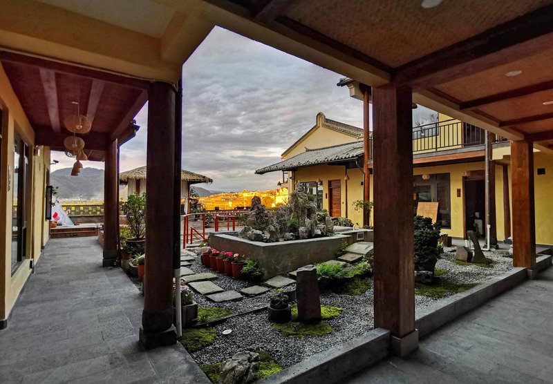Heshun ancient town Jingwei Suqi Inn Over view
