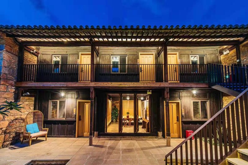 Mengzi Fanjian Humanities and Art HotelOver view