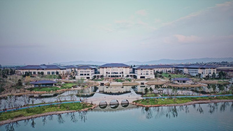 CHANGZHI BINHU CULTURAL AND TOURISM SERVICE CENTEROver view