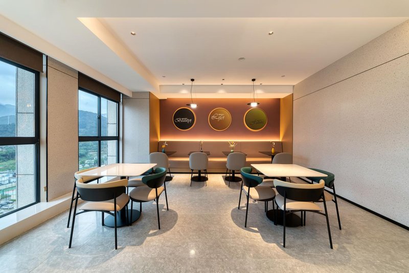 Hello Hotel (Hangzhou Fuyang Wildlife Park store) Restaurant