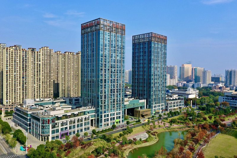Mujiangnan Hotel (Changzhou Manhattan Plaza)Over view