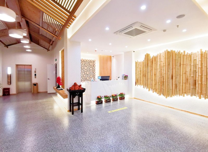 Dongli City B&B (Zhengzhou Nongye Road Nanyang Xincun Subway Station Branch) Over view