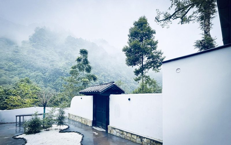 Haoliang Chutian private soup B & B Over view