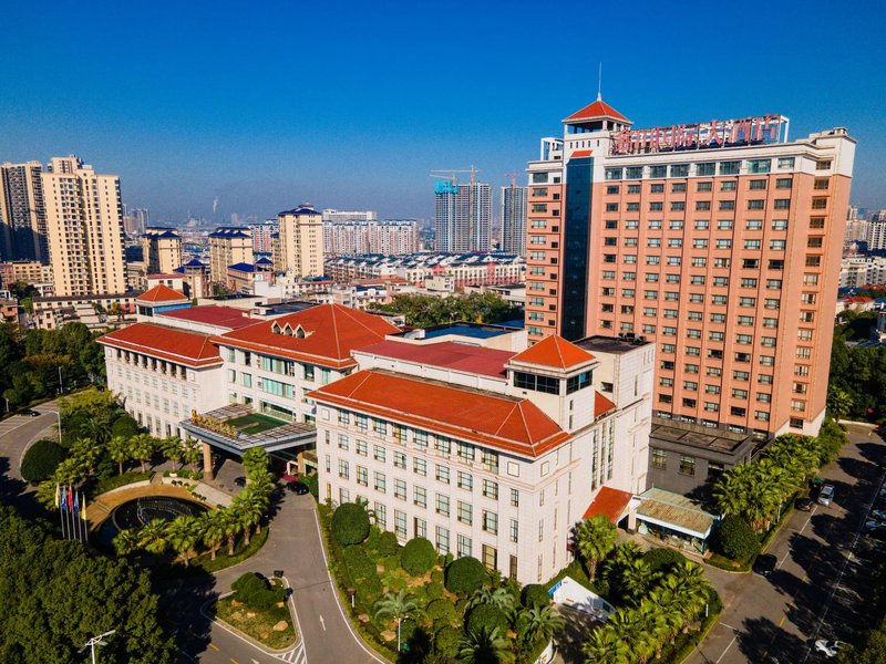 Xintian International Hotel Over view
