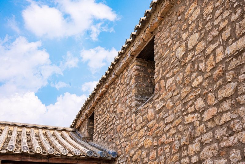 Mengzi Fanjian Humanities and Art HotelOver view