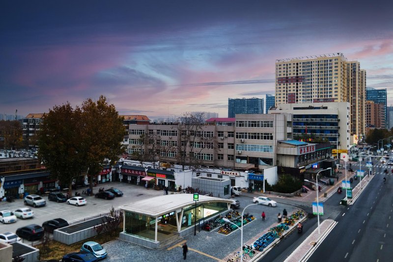 City convenient hotel (Shijiazhuang Eryuan Shizhuang subway station store) Over view