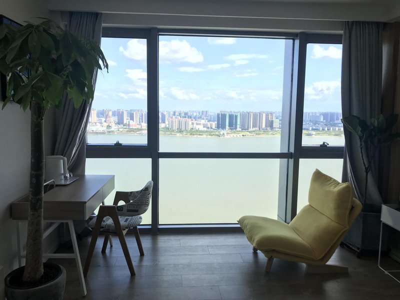 Parallel World River view Hotel (Star of Nanchang Ferris Wheel)Over view