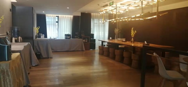 GEM Hotel (Shanghai waitan wenhua Hotel) Restaurant