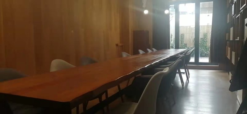 GEM Hotel (Shanghai waitan wenhua Hotel) meeting room