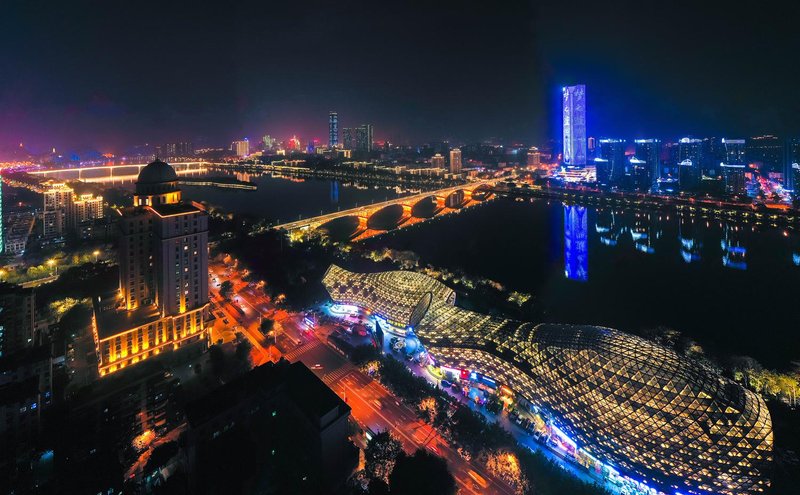 Shuangyuhui River View Hotel Over view