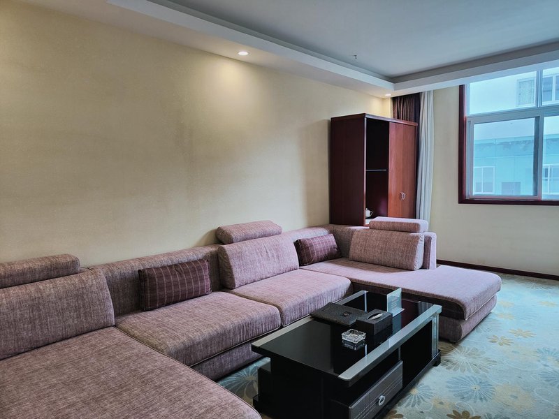 Xue Shan HotelGuest Room