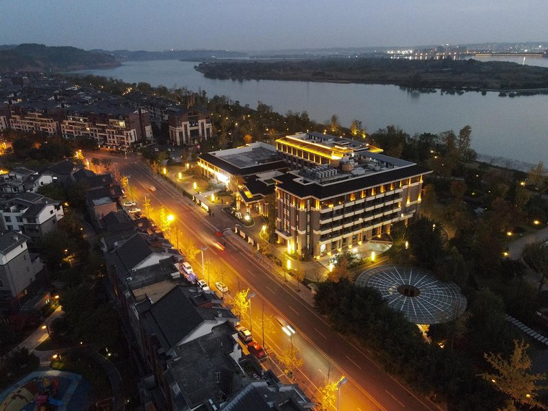 Chenxiangtang Water Moon Lotus Hotel Over view