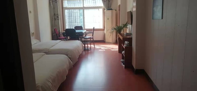 Linyuan Hostel Guest Room