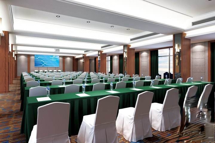 10 Carat King Theme Apartment meeting room