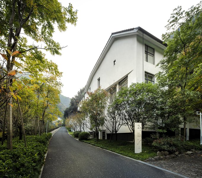 Muxigu Guesthouse Over view