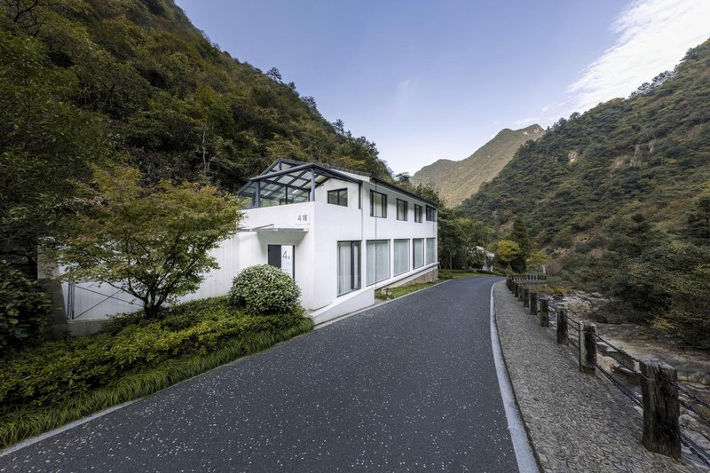 Muxigu Guesthouse Over view