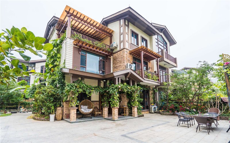 friend Hotel ApartmentsOver view