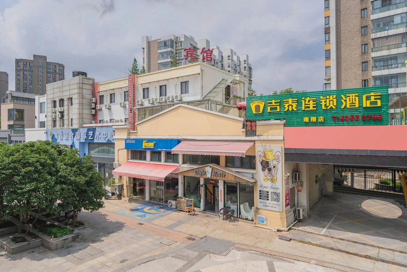 Jiangshan Hostel Over view