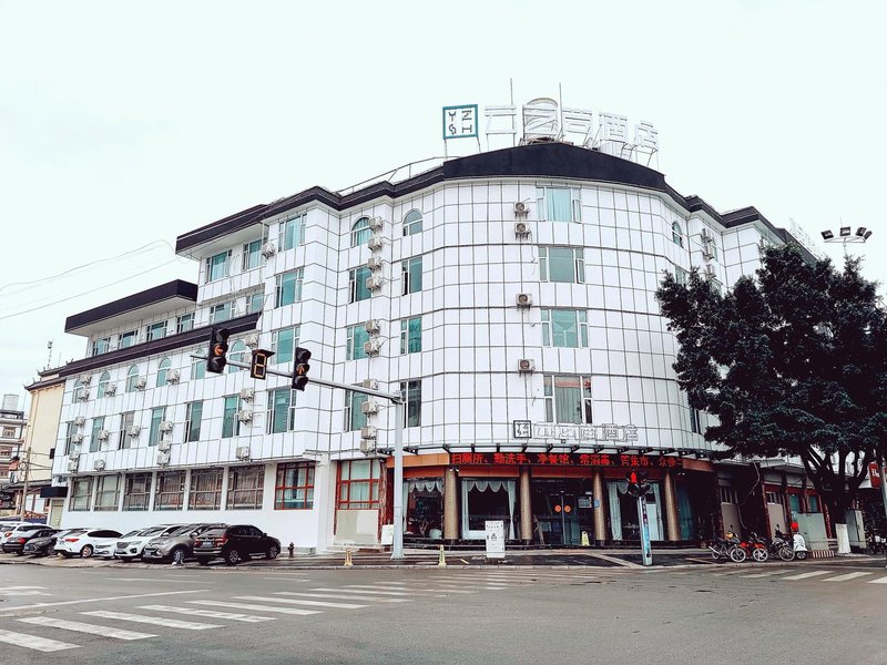 crowning  clouds hotelOver view