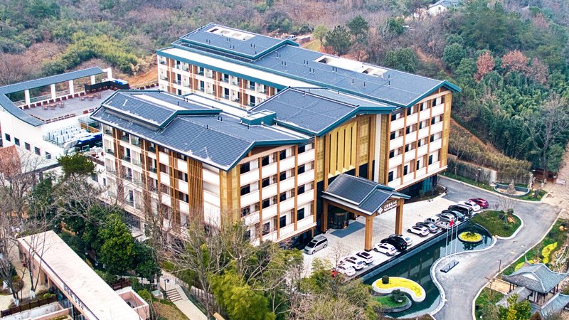 Guangde Taiji Jinling Mountain Villa over view