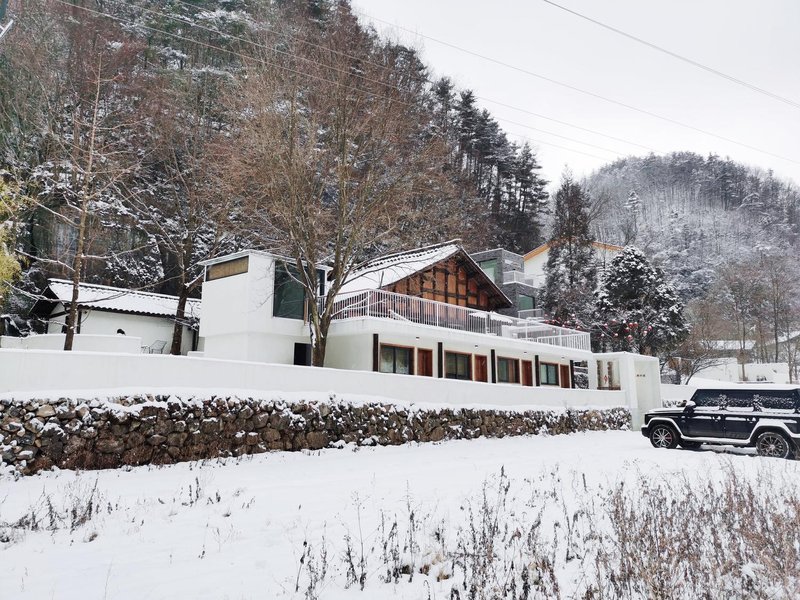 Xiaoshan Green B&B Over view