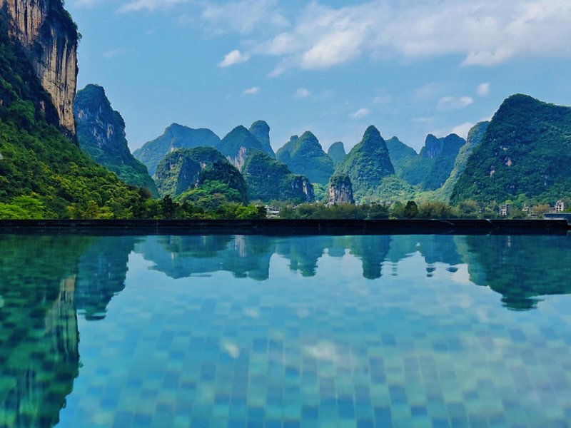 Yangshuo mountain moon home stay Over view