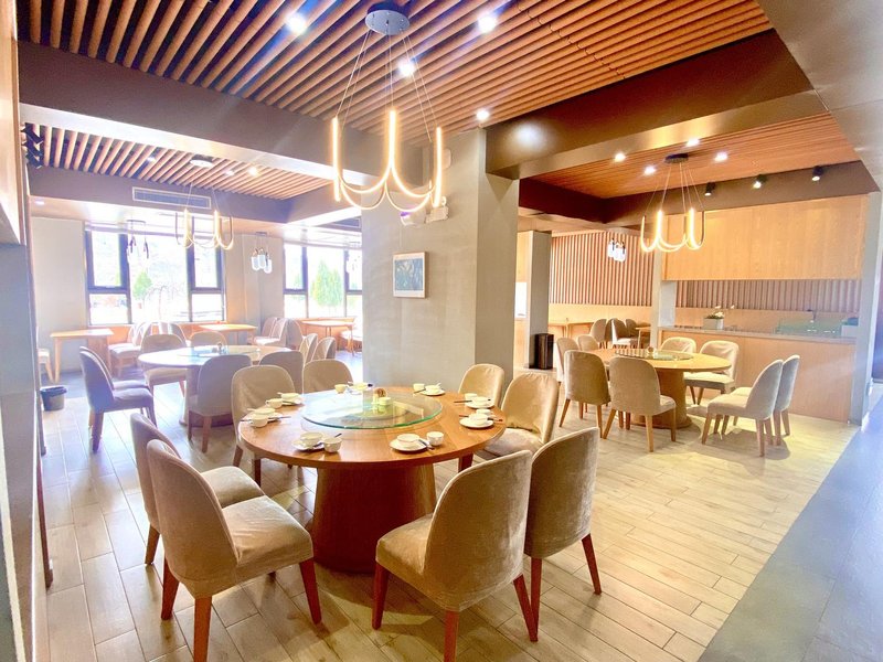 Shenmu Huanghe Posthouse Restaurant