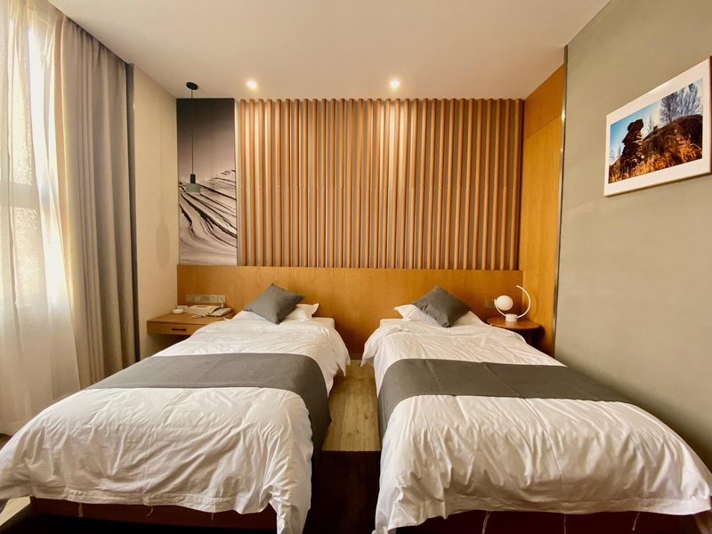 Shenmu Huanghe Posthouse Guest Room