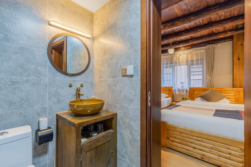 Qixia InnGuest Room