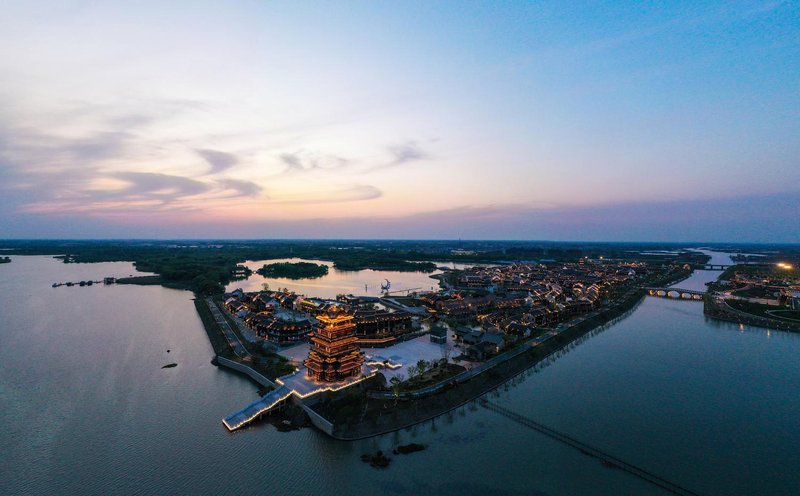 Dajin Lake Dongjin Water Town Kaiyuan Holiday Hotel Over view