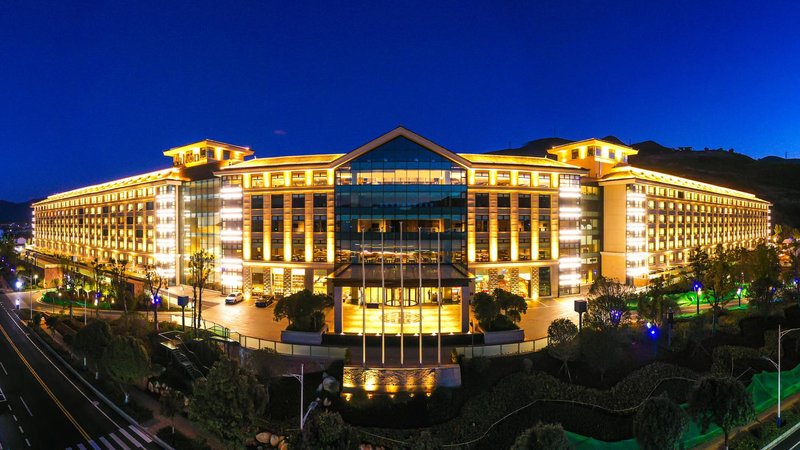 Hilton Lijiang Over view
