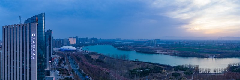 Zhongzhou International Hotel (Hebidong Railway Station Hotel) over view