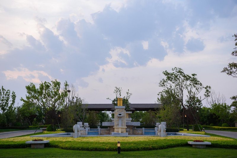 Huazhu Momei Mountain Residence Villa (Qinhuangdao Yulan Coast) Over view